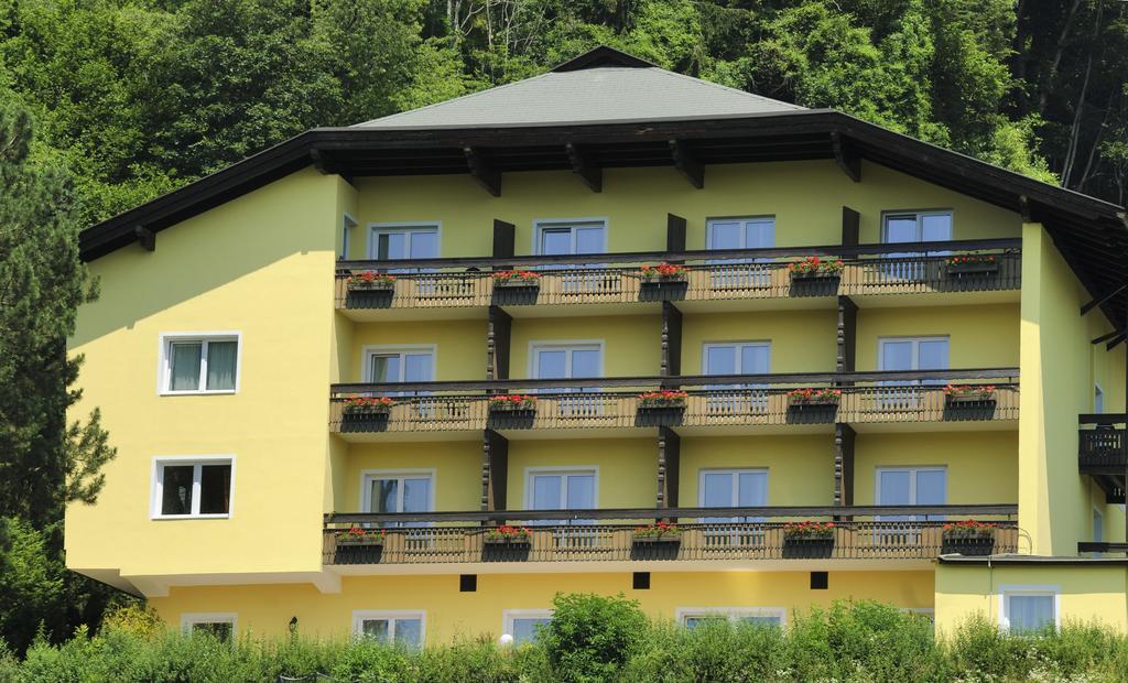Bellis Hotel Sankt Urban ภายนอก รูปภาพ